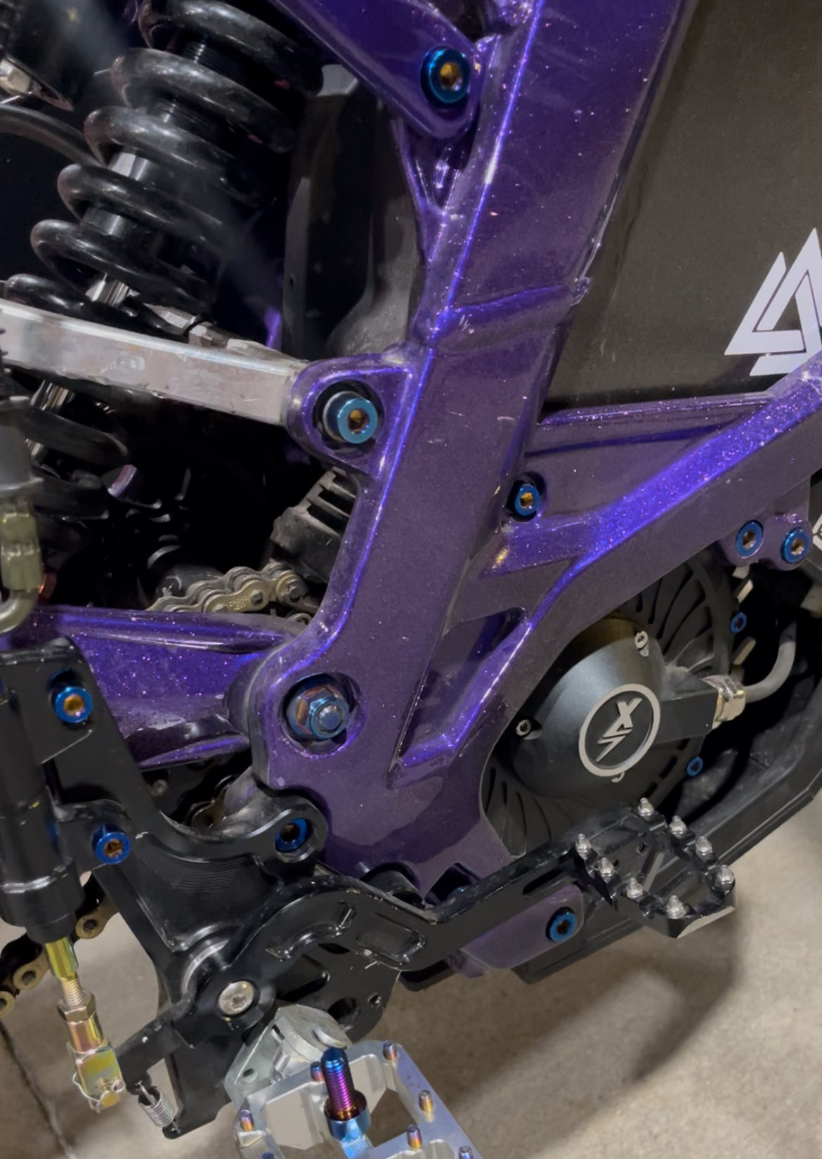 Surron LBX Triangle Bolts (Set of 2)